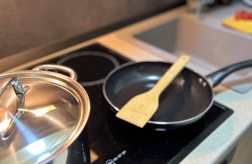 Innenstadt-Ost Apartment | Japandy Style Dortmund, balcony, parking space