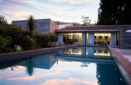 Furnas House | Japanese Cedar Villa