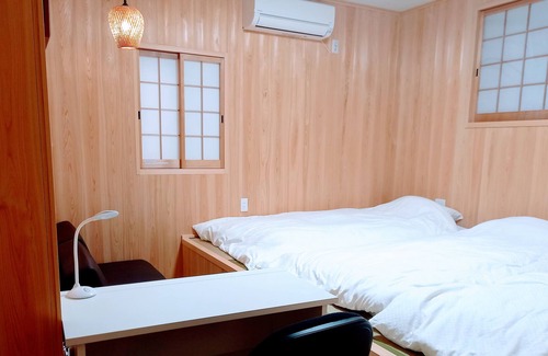 Minato House | Japanese townhouse for 1 to 4 people, 7-minute walk from Asashiobashi in Osaka