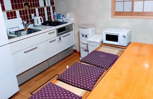 Minato House | Japanese townhouse for 1 to 4 people, 7-minute walk from Asashiobashi in Osaka