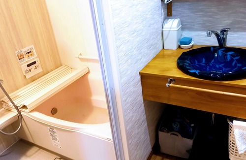 Minato House | Japanese townhouse for 1 to 4 people, 7-minute walk from Asashiobashi in Osaka