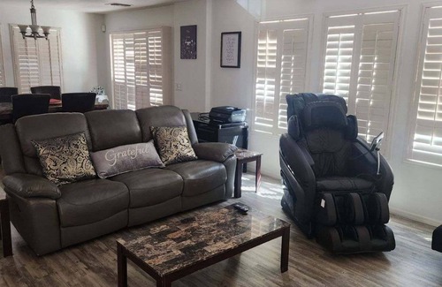 Valstate House | JAPT 3bd2ba I-10/TucsonAirport/UofA baby-massage