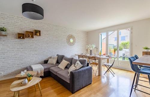 Charnay-les-Macon Apartment | Jardin suspendu - 3 chambres - 2 salles de bain - Parking dans résidence privée