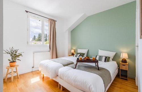 Charnay-les-Macon Apartment | Jardin suspendu - 3 chambres - 2 salles de bain - Parking dans résidence privée