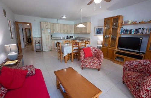 Chimenea Apartment | Jardines de Burriana 13 con Piscina, Wifi, A/A y Cerca de la Playa Burriana