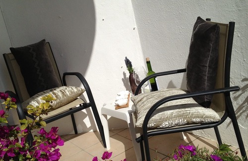 Mijas Apartment | JARDINES de CALAHONDA 7min walk to beach Tranquil Tropical Garden Apartment