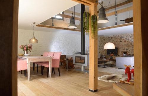 Cussy-en-Morvan House | Jardins Fleuries