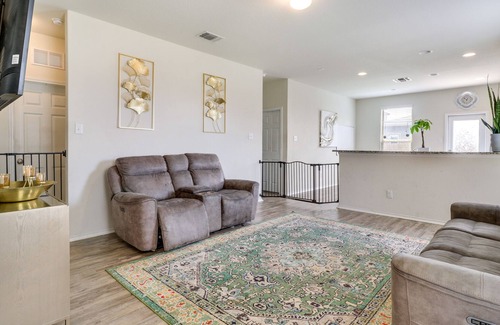 Jarrell House | Jarrell Home w/ Playground + Pool Access!