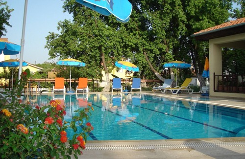 Koycegiz Villa | JASMINE, beautiful spacious villa with pool,only a few minutes walk to the centre