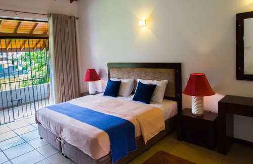 Battaramulla House | Jasmine Breeze - 4 Bedroom Villa