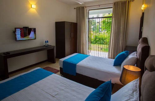 Battaramulla House | Jasmine Breeze - 4 Bedroom Villa