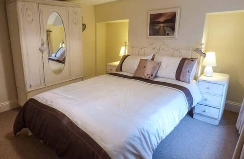 Thirsk Cottage | JASMINE COTTAGE, family friendly, with a garden in Dalton Near Thirsk