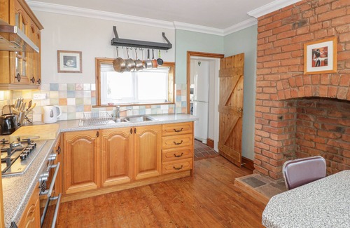 Rhuddlan Cottage | Jasmine Cottage