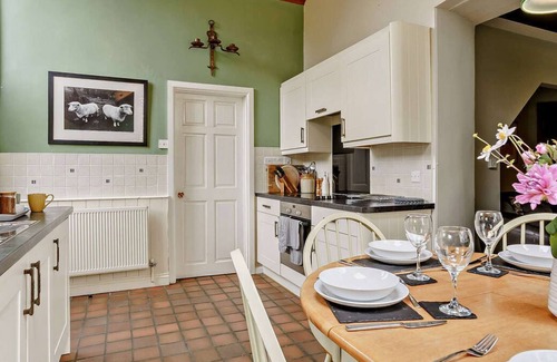 Llanfyrnach House | Jasmine Cottage - Wellstone