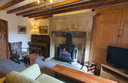 Youlgreave House | Jasmine Cottage, Youlgrave Nr Bakewell