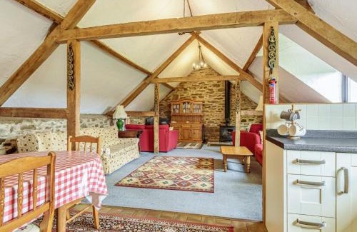 Hawkridge House | Jasper, Unique Upside-Down Retreat with Stunning Rural Views
