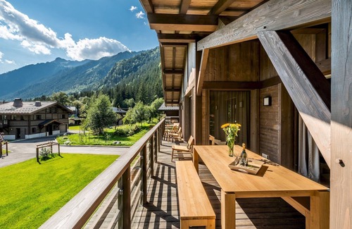 Les Tines Ski Chalet | JATOBA - Chalet with a jacuzzi and cinema corner