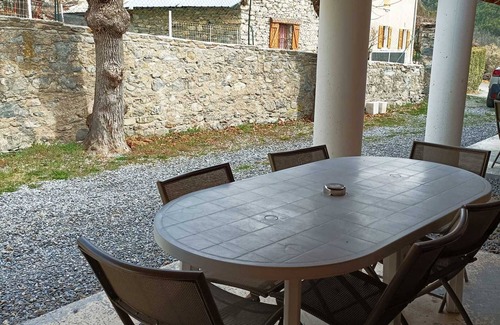 Jausiers Apartment | Jausiers: Cozy 2BR apt, indoor pool, terrace, garage - near ski, hiking & more!