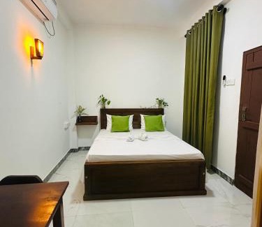 Seeduwa - Katunayake Hotel | Jaya Villa - Near Airport