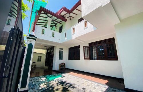 Ambalangoda Apartment | Jayamal Piyasa Apt