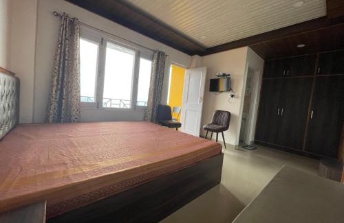 Sarahan Hotel | JEEVAN JYOTI Hotel