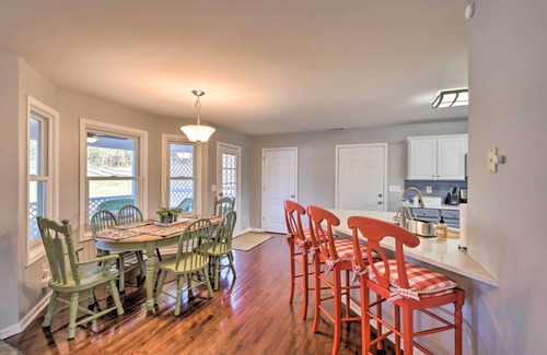 Jefferson House | Jefferson Home w/Screened Patio - on 1 Acre!