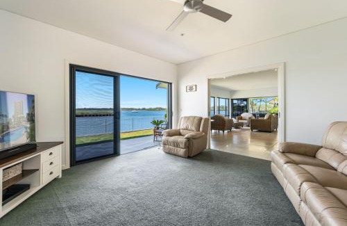 Yamba House | Jeffery River Retreat - Best Sunsets in Yamba