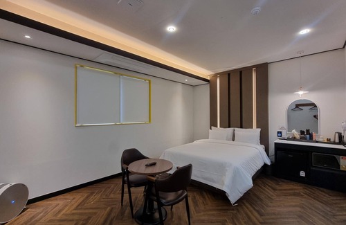 Aewol Hotel | Jeju Aewol Show Drive in Unmanned Hotel