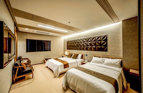 Aewol Hotel | Jeju M Self Check-in Motel