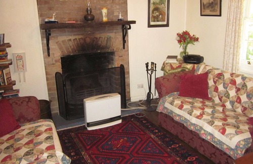 Berrima Cottage | Jellore Cottage - in the heart of town