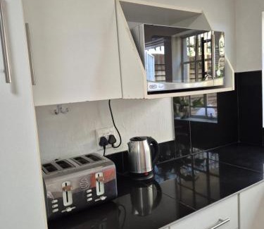 Pretoria Apartment | Jenkins Re-Treat