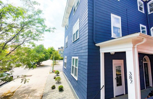 Federal Hill Apartment | Jennifer's Spa-Like Historic Broadway Getaway