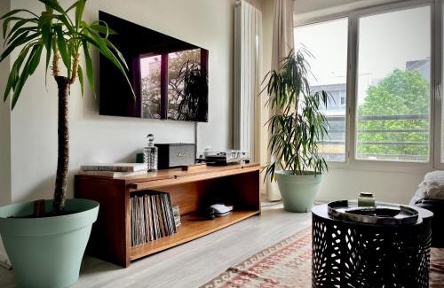 Asnieres-sur-Seine Apartment | Jerickais Appartement Asnières