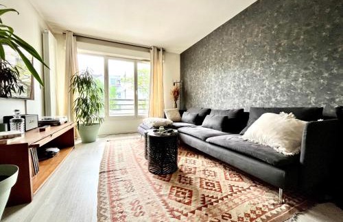 Asnieres-sur-Seine Apartment | Jerickais Appartement Asnières