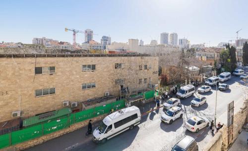 Jerusalem Apartment | Jerusalem Estates D - Luxury Views & Serenity