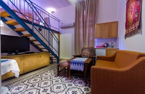 Baka Bed & Breakfast | Jerusalem Garden Home