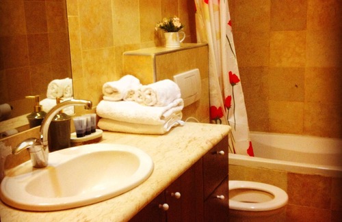 Baka Bed & Breakfast | Jerusalem Garden Home