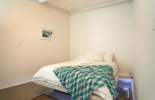Bondi Beach Villa | Jet Flamingo