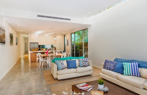 Bondi Beach Villa | Jet Flamingo: Luxe Bondi Villa