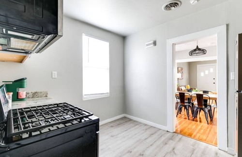 Mosby House | Jeter, 3328 Jeter Avenue