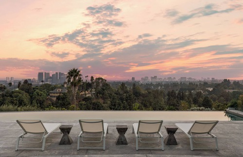 Beverly Hills Villa | Jetson Estate
