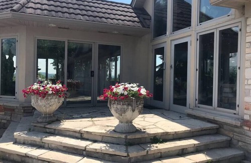 Hermann House | Jett Manor on Elderberry Hill - Hermann, Missouri