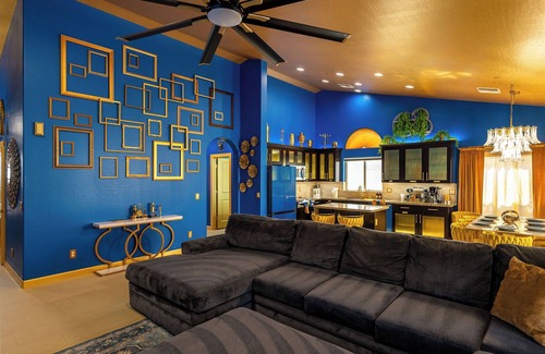 New Papago Parkway House | Jewel of Scottsdale, Epic game room and Hot tub, close to Old Town