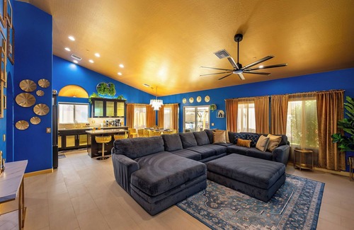 New Papago Parkway House | Jewel of Scottsdale, Epic game room and Hot tub, close to Old Town