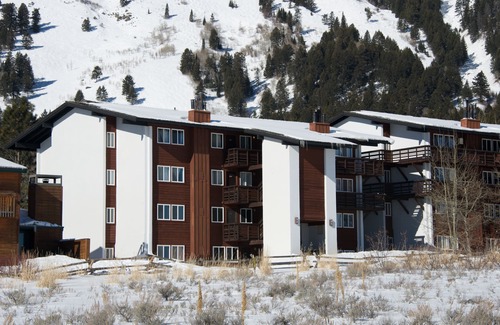 Teton Village Condo | JHRL - Cozy 1bd Tensleep A12 Condo - Hot tub access