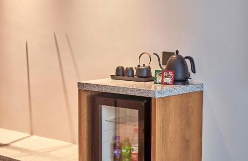 Jianghai Qu Hotel | Jiangmen Sanmuli Hotel-Waihai Bridge in Jianghai High-tech Zone, near Zhongshan Ancient Town Lighting Expo