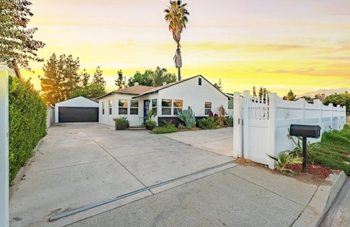 Mayflower Village House | Jie’s choice — Superb 2B1B Single Home