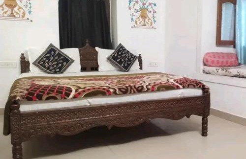 Amar Sagar Pol House | Jimmy Guest House & Safari