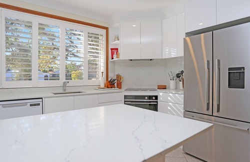 Hawks Nest House | Jimmy's Beach Escape