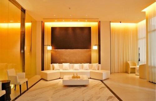 Central Business District Hotel | Jinjiang Inn Selected Shenzhen Huanggang Port Huangcheng Plaza